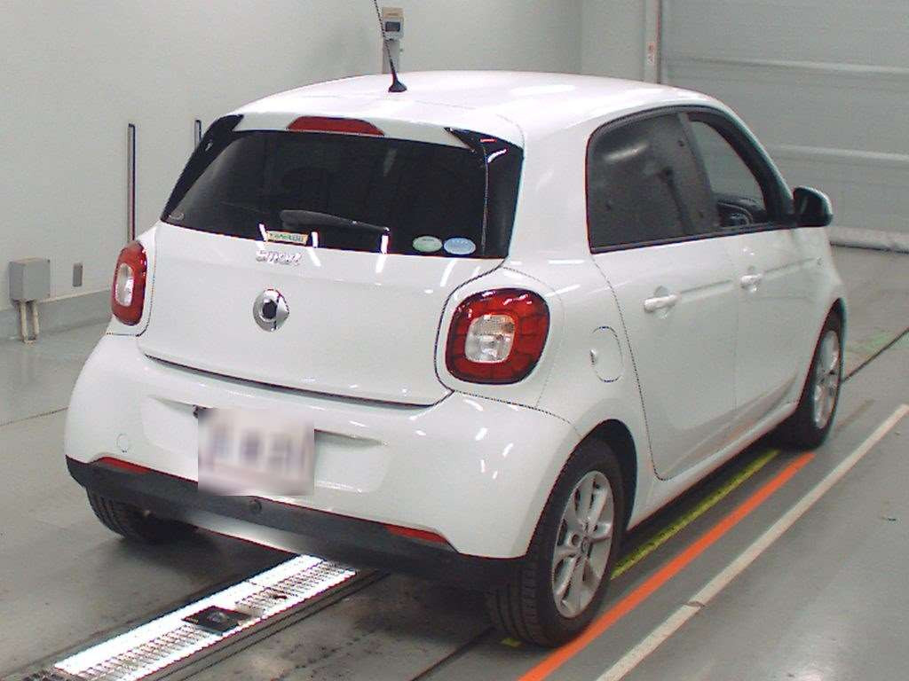 2017 Smart fortwo 453042[1]