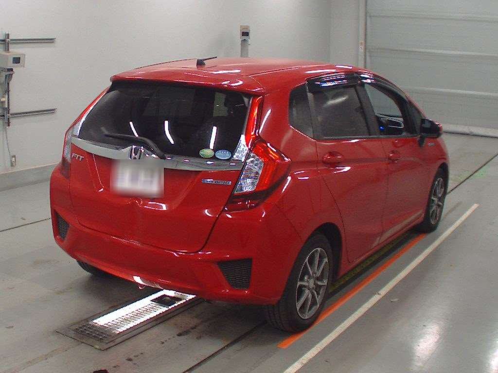 2016 Honda Fit Hybrid GP5[1]