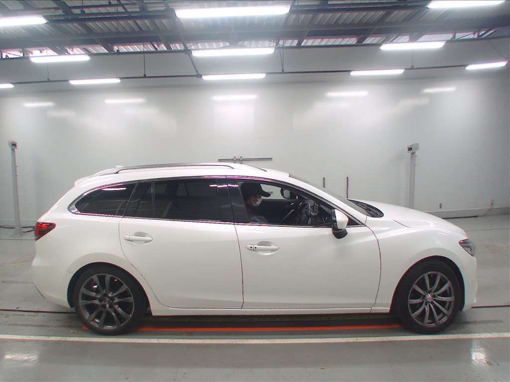 2015 Mazda Atenza Wagon GJ5FW[2]