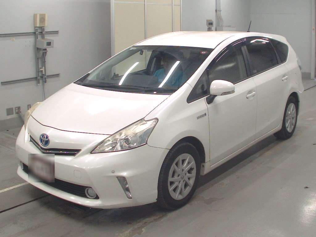 2012 Toyota Prius alpha ZVW40W[0]