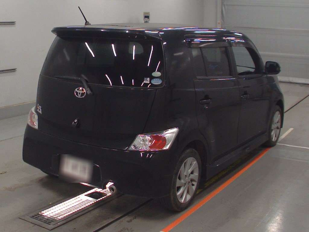 2011 Toyota bB QNC21[1]