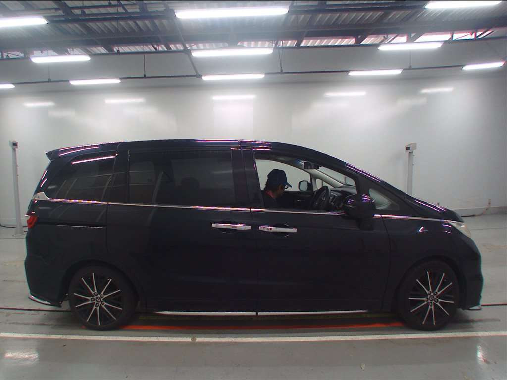 2013 Honda Odyssey RC1[2]