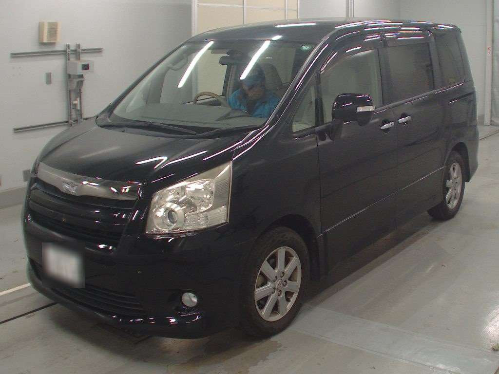 2009 Toyota Noah ZRR70W[0]