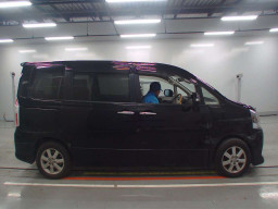 2009 Toyota Noah