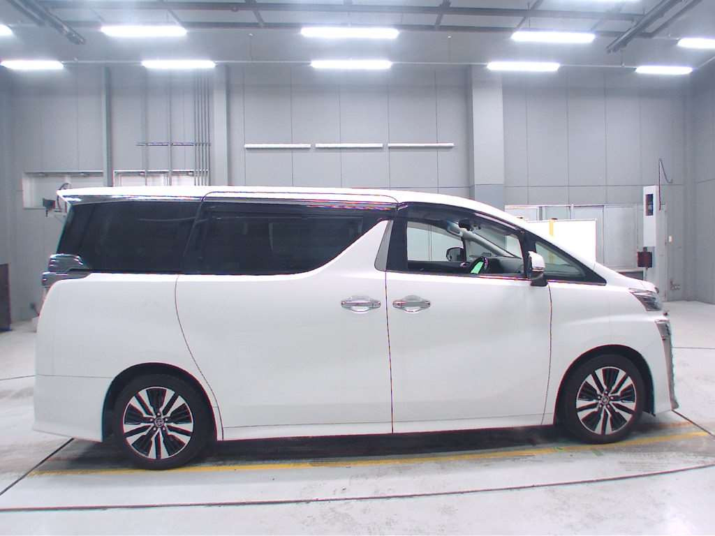 2018 Toyota Vellfire AGH30W[2]