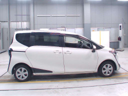 2019 Toyota Sienta