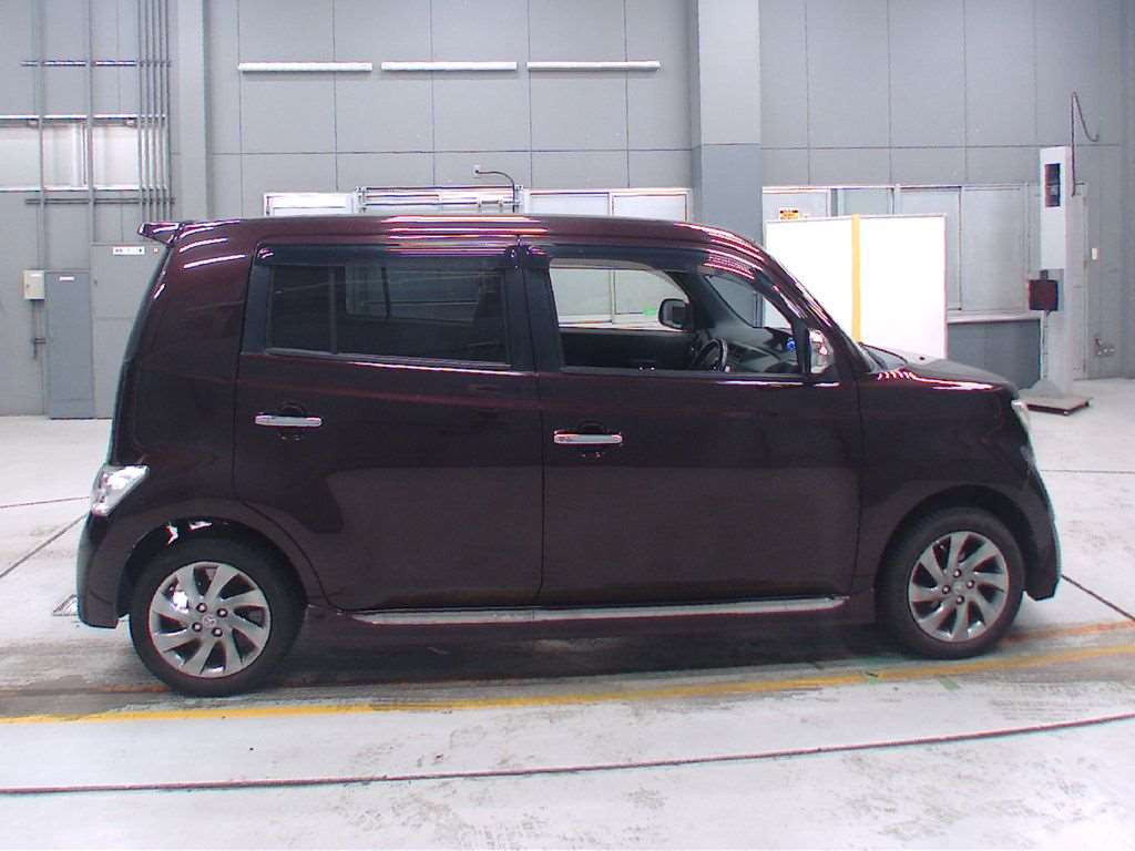 2014 Toyota bB QNC20[2]