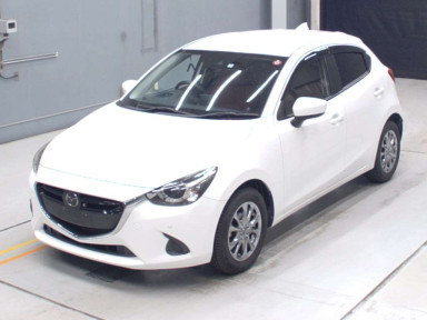 2017 Mazda Demio