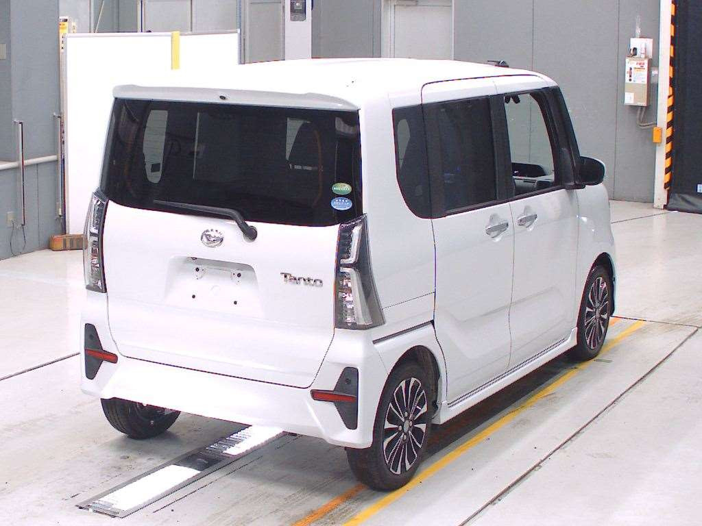 2019 Daihatsu Tanto Custom LA650S[1]