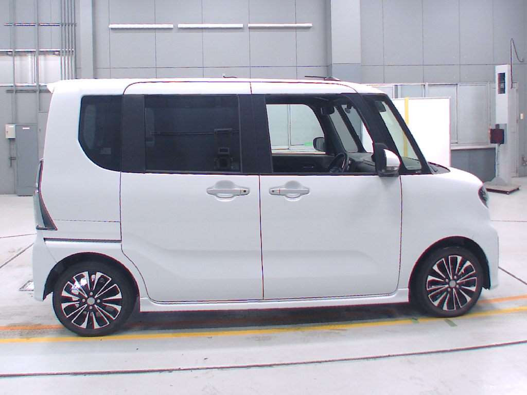 2019 Daihatsu Tanto Custom LA650S[2]