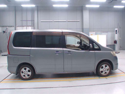 2008 Nissan Serena