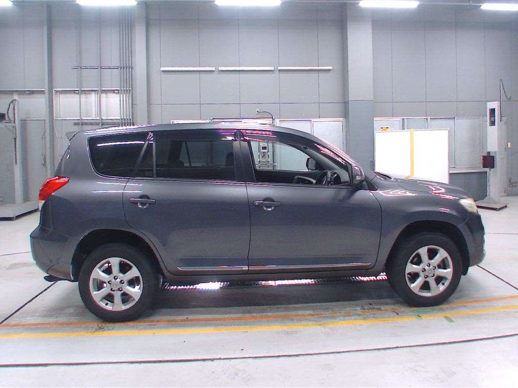 2010 Toyota Vanguard ACA38W[2]