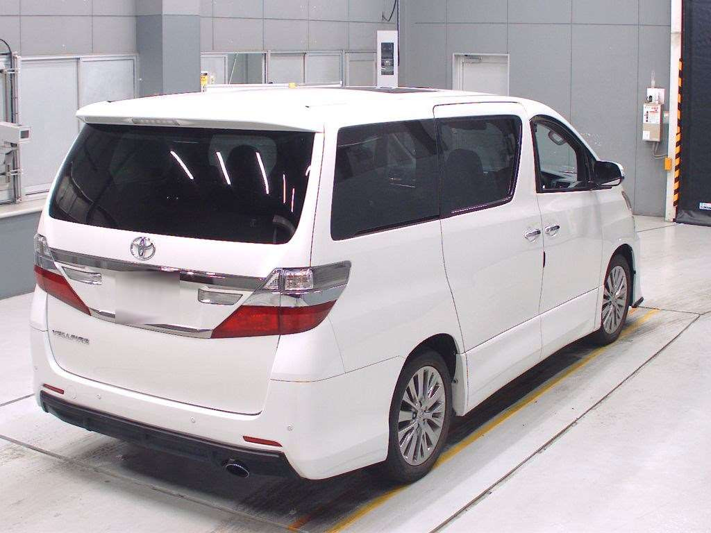 2013 Toyota Vellfire ANH20W[1]