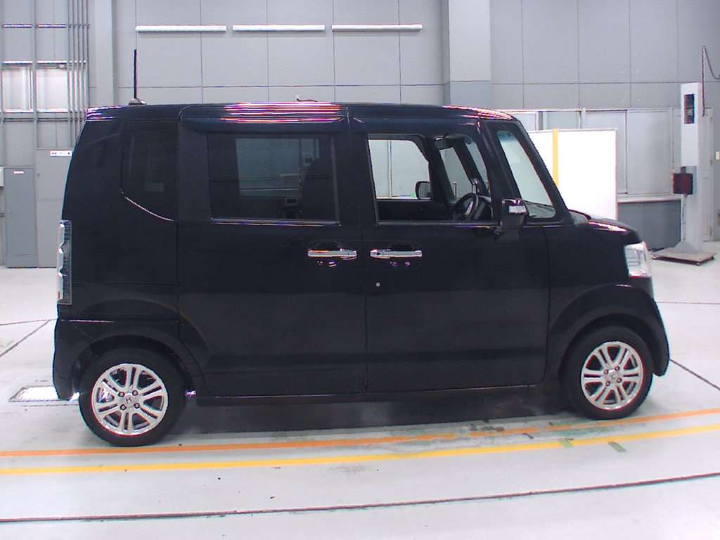 2013 Honda N-BOX JF1[2]