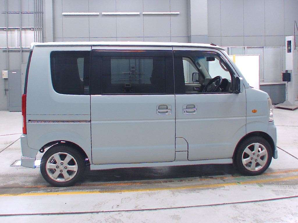 2005 Mazda Scrum Wagon DG64W[2]