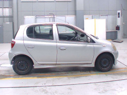 1999 Toyota Vitz