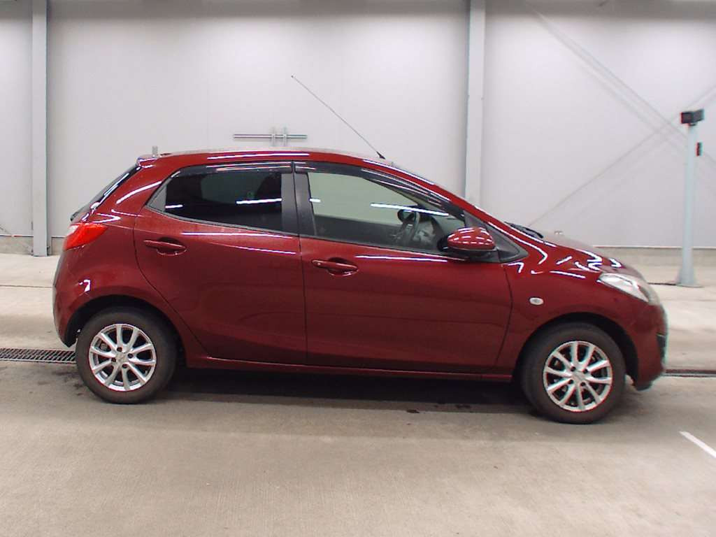 2012 Mazda Demio DE3FS[2]