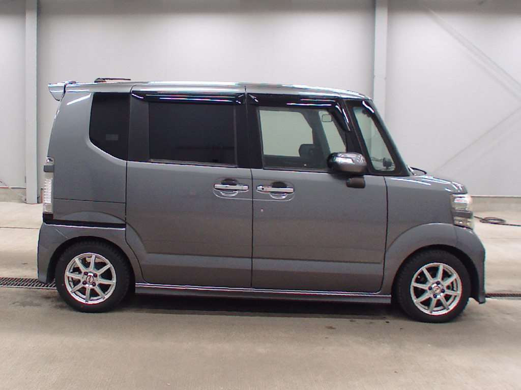 2014 Honda N-BOX JF1[2]