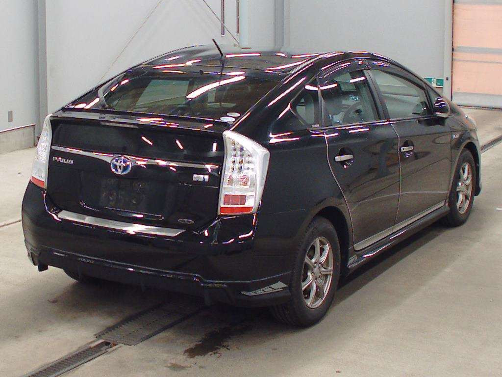 2011 Toyota Prius ZVW30[1]