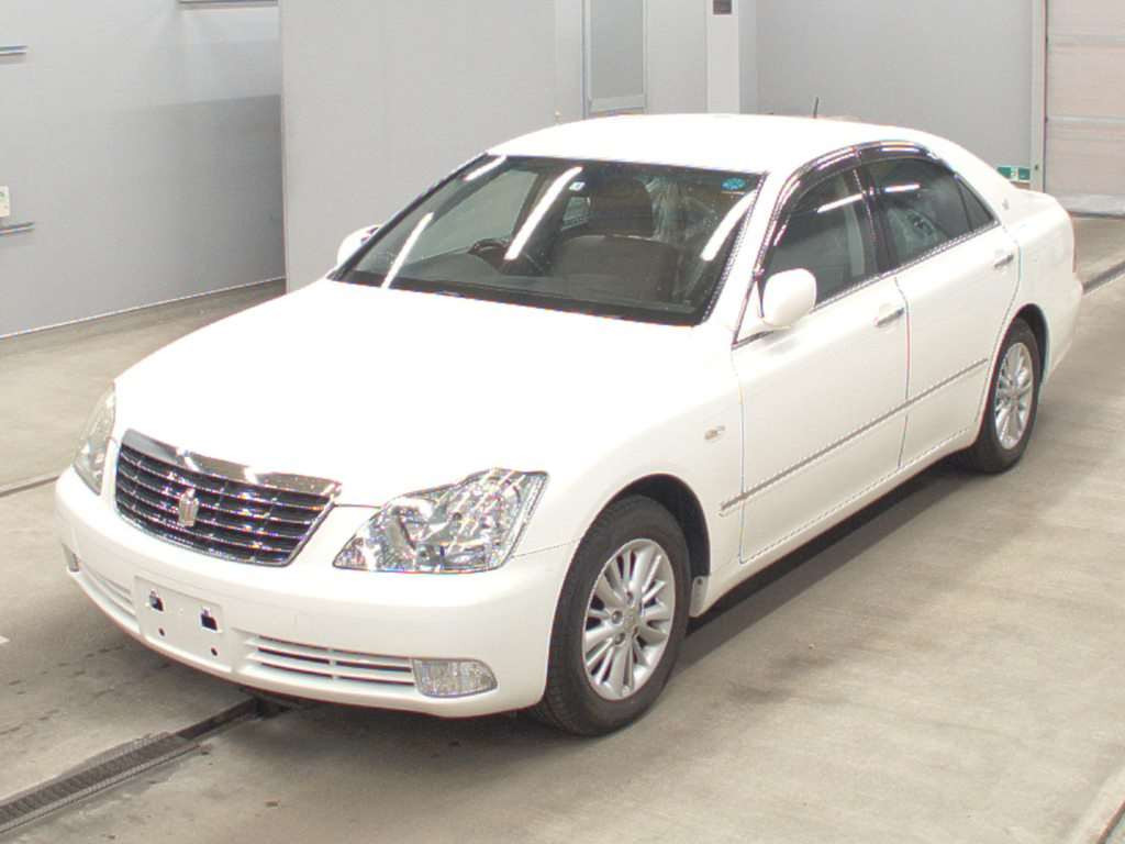 2005 Toyota Crown GRS183[0]