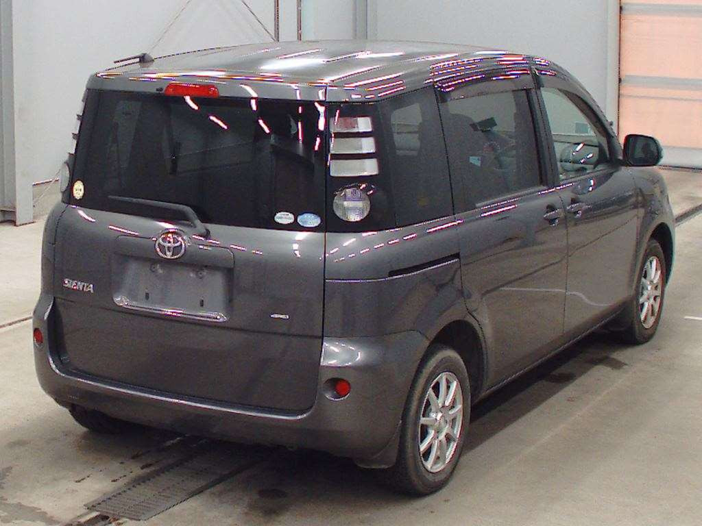 2008 Toyota Sienta NCP85G[1]