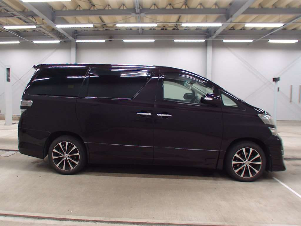 2011 Toyota Vellfire ANH25W[2]