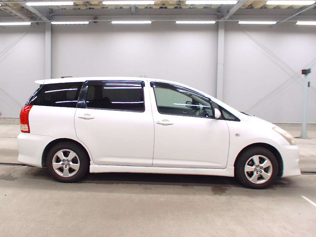 2008 Toyota Wish ZNE10G[2]