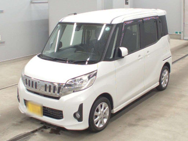 2015 Mitsubishi eK Space Custom