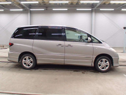 2004 Toyota Estima T