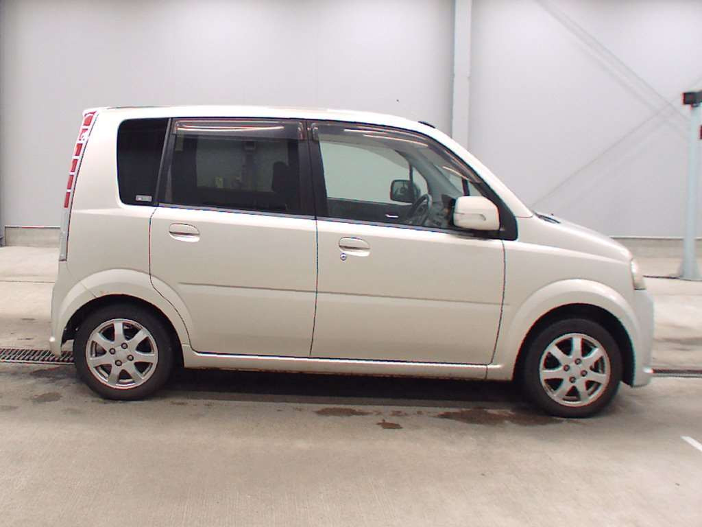 2006 Daihatsu Move Custom L160S[2]