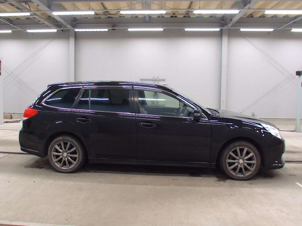 2011 Subaru Legacy Touring Wagon BR9[2]