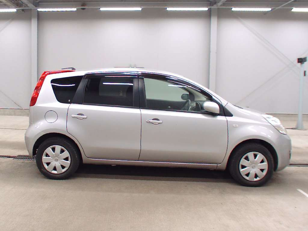 2010 Nissan Note NE11[2]