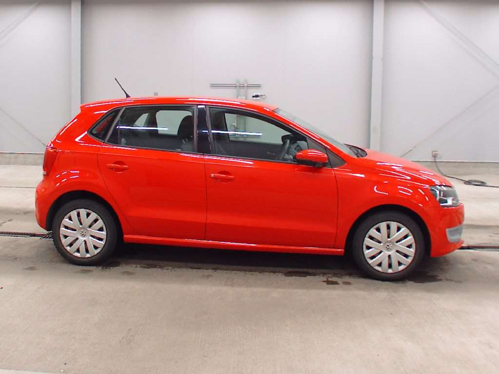 2009 Volkswagen Polo 6RCGG[2]