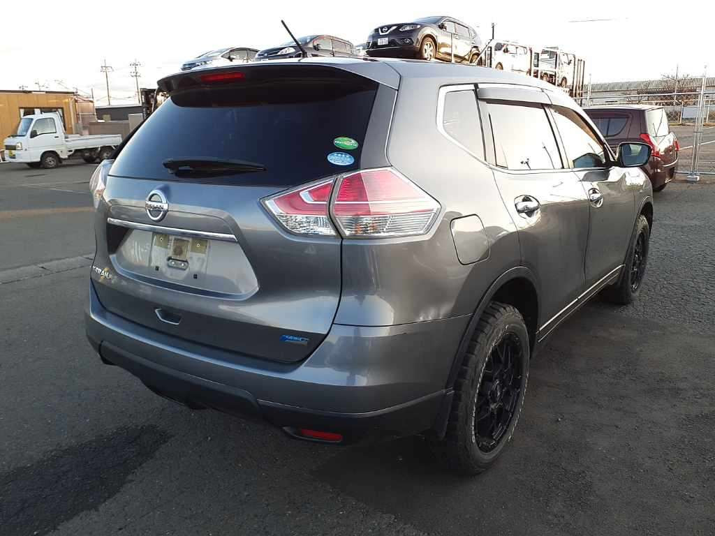 2015 Nissan X-Trail NT32[1]