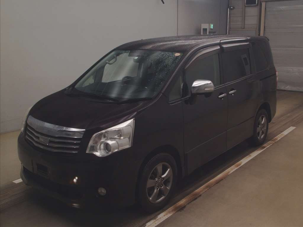 2013 Toyota Noah ZRR75G[0]