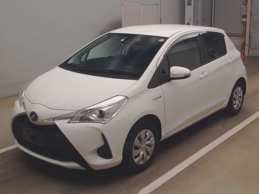 2019 Toyota Vitz NHP130[0]