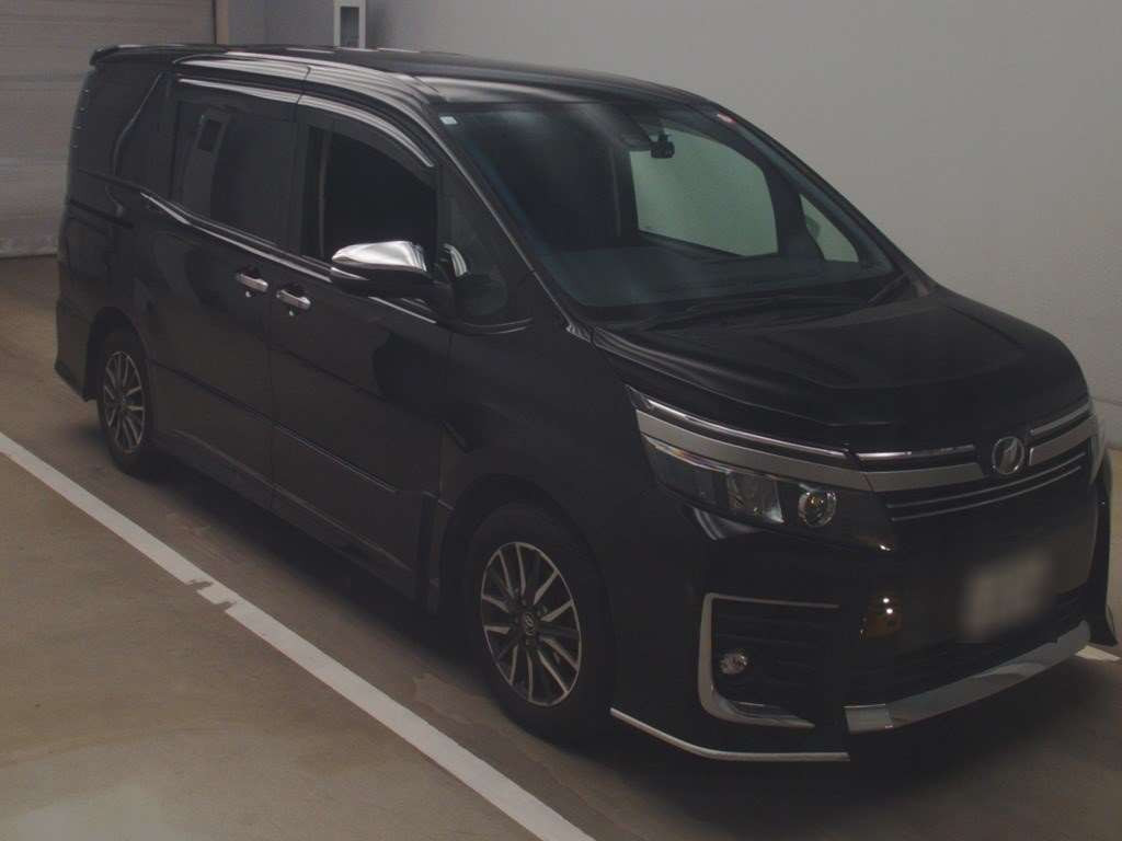 2016 Toyota Voxy ZRR80W[2]