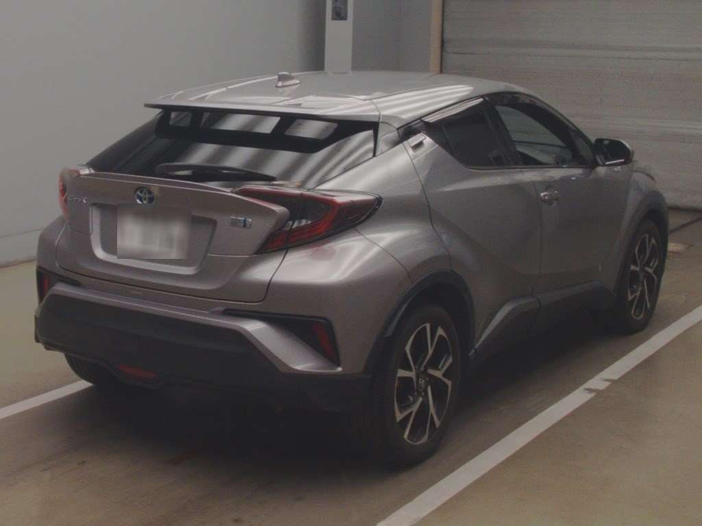 2017 Toyota C-HR ZYX10[1]