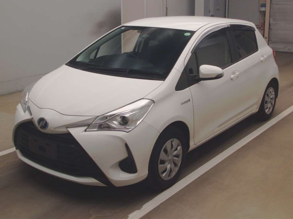 2019 Toyota Vitz NHP130[0]