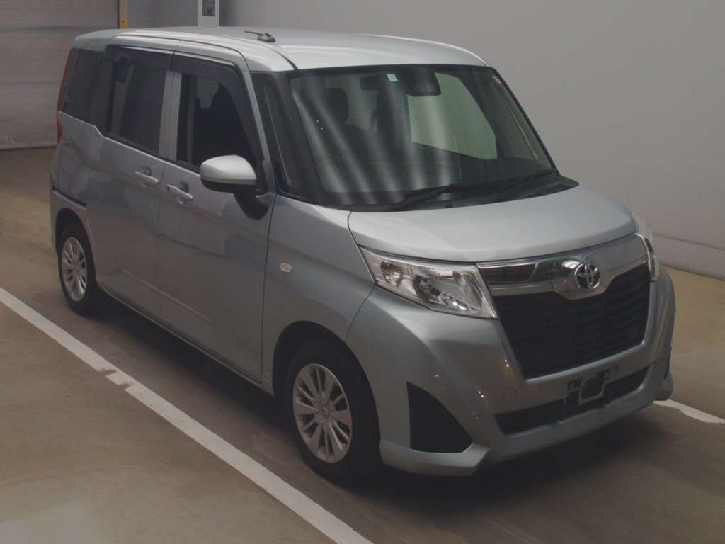 2019 Toyota Roomy M900A[2]