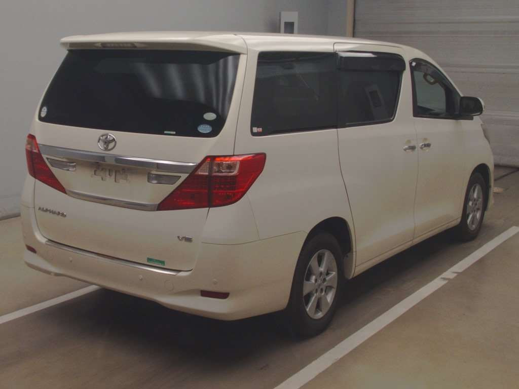 2011 Toyota Alphard GGH25W[1]