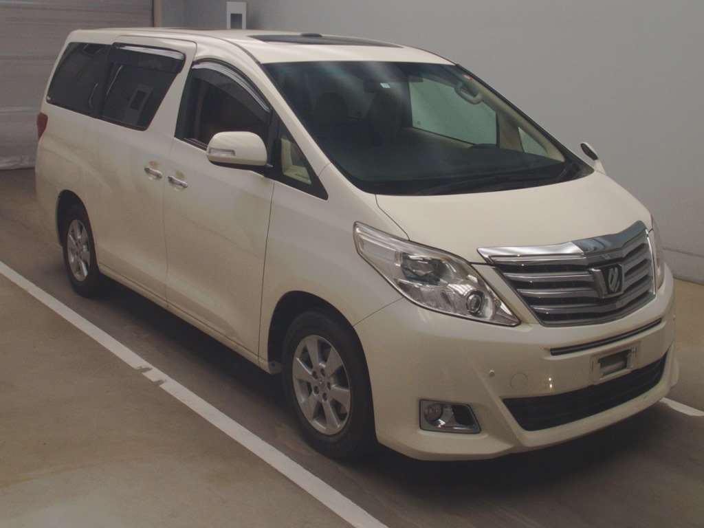 2011 Toyota Alphard GGH25W[2]