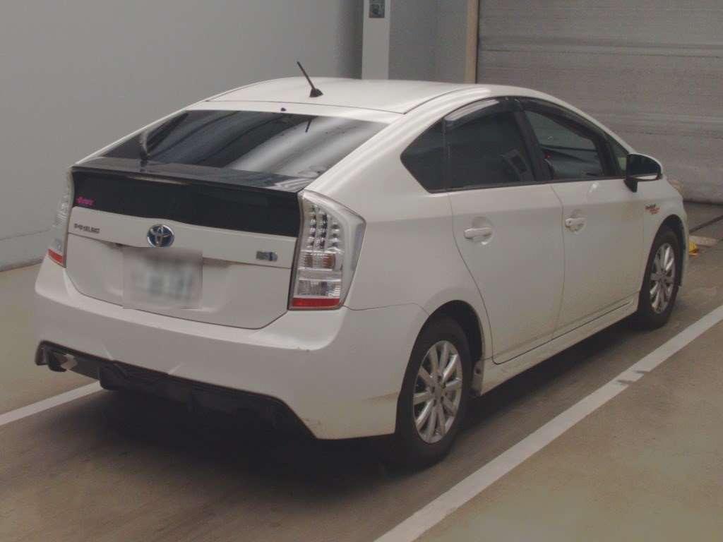 2011 Toyota Prius ZVW30[1]