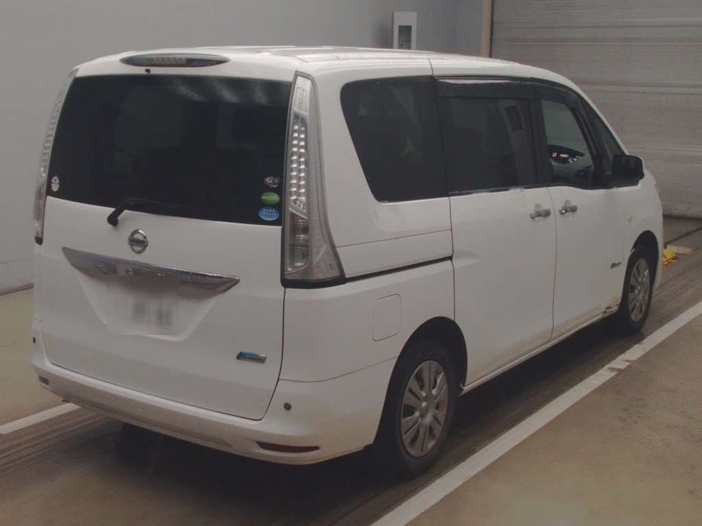 2013 Nissan Serena HC26[1]