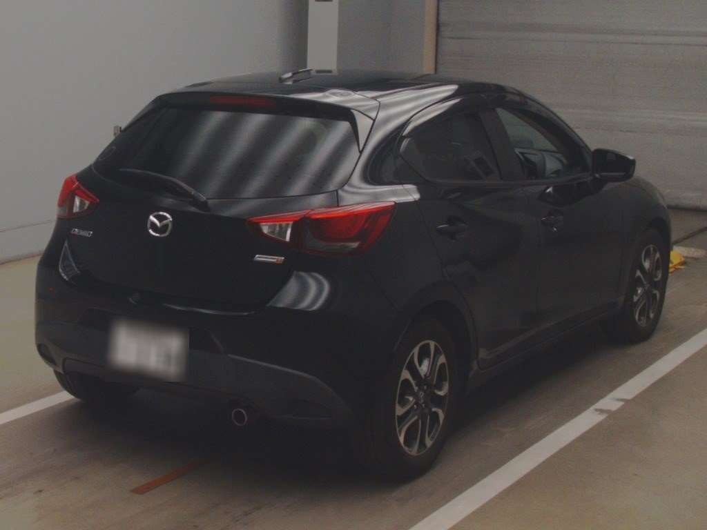 2015 Mazda Demio DJ5FS[1]