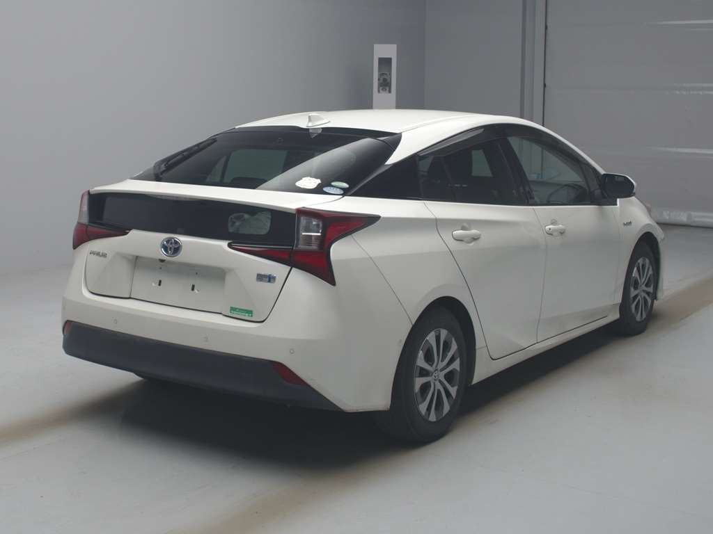 2019 Toyota Prius ZVW51[1]