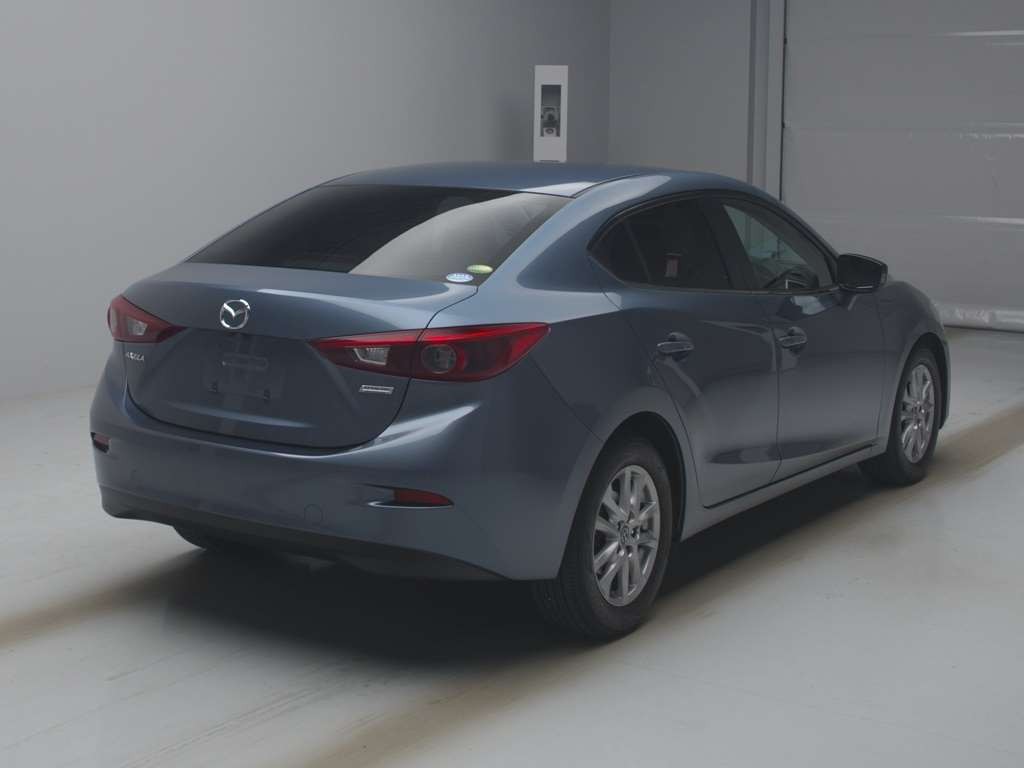 2016 Mazda Axela BM5FP[1]