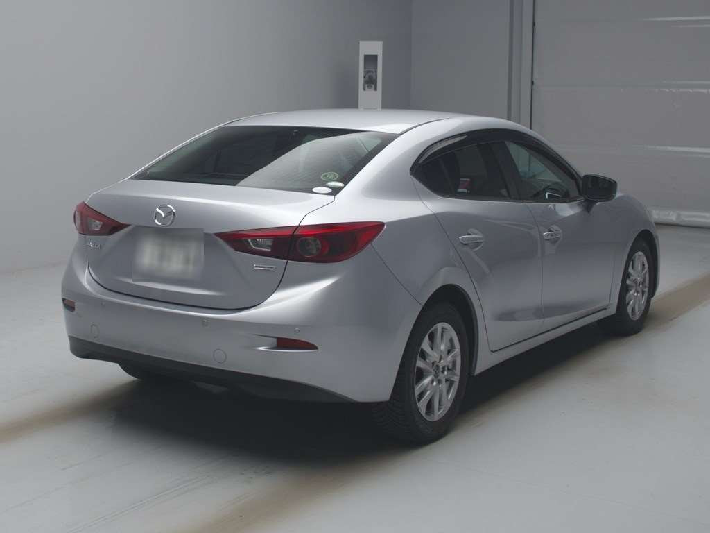 2016 Mazda Axela BM5FP[1]