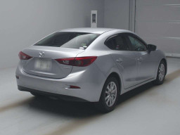 2016 Mazda Axela