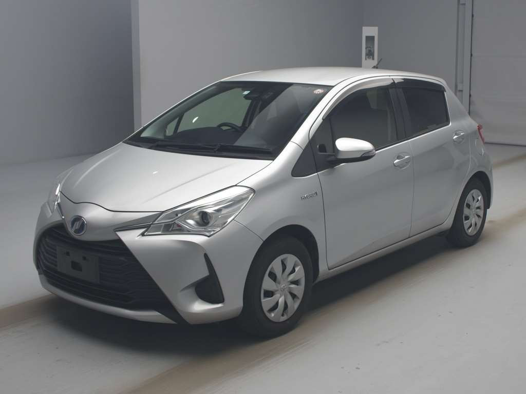 2019 Toyota Vitz NHP130[0]